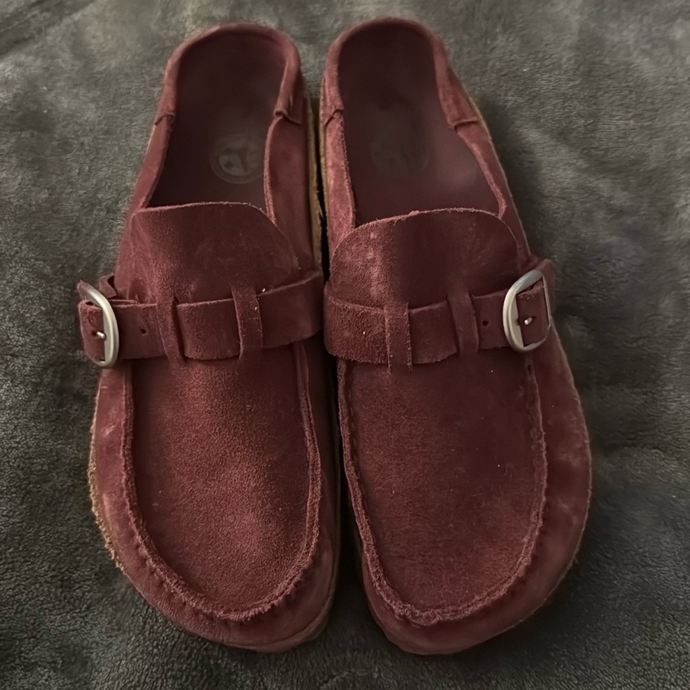 Birkenstock Buckley Burgundy color size 39 N/R